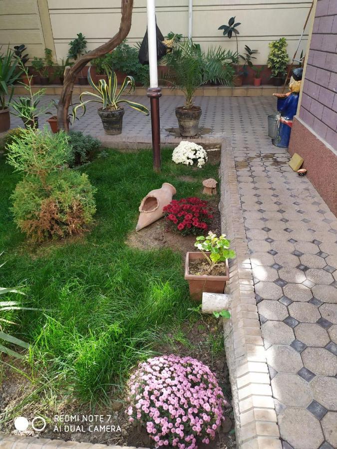 Uvaysiy Family Guest House Marghilon Buitenkant foto